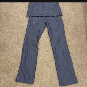 Figs Grey Scrub Set in XXS